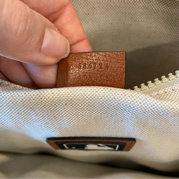 Gucci Backpack with NY Yankees patch - Picture 11 of 15